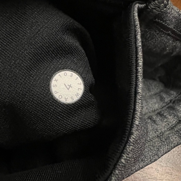 Lululemon Train Times 7/8 Pant *25" size 4 - Picture 4 of 4